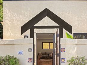 2613 5th Street, Santa Monica CA 90405