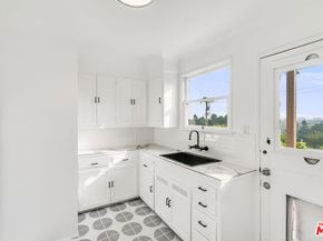 1770 Bryn Mawr Avenue, Santa Monica CA 90405