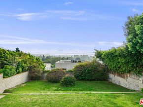 1770 Bryn Mawr Avenue, Santa Monica CA 90405