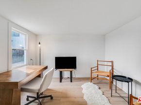 1770 Bryn Mawr Avenue, Santa Monica CA 90405