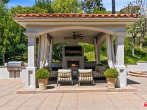 23593 Park South Street, Calabasas CA 91302