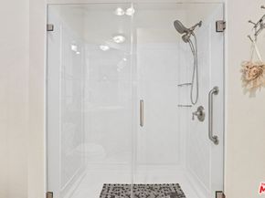 4230 Stansbury Avenue 105, Sherman Oaks CA 91423