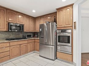 4230 Stansbury Avenue 105, Sherman Oaks CA 91423