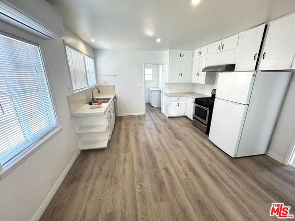 12445 Greene Avenue, Los Angeles CA 90066