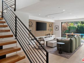 2631 Castle Heights Place, Los Angeles CA 90034