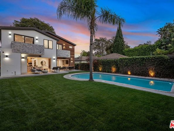 2631 Castle Heights Place, Los Angeles CA 90034