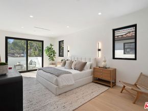 2631 Castle Heights Place, Los Angeles CA 90034