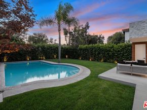 2631 Castle Heights Place, Los Angeles CA 90034