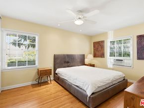 11220 Cashmere Street, Los Angeles CA 90049