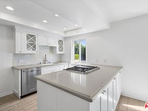 18333 Hatteras Street 77, Tarzana CA 91356