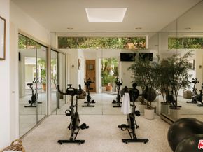 16457 Marbro Drive, Encino CA 91436