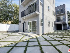 10828 Hesby Street, North Hollywood CA 91601