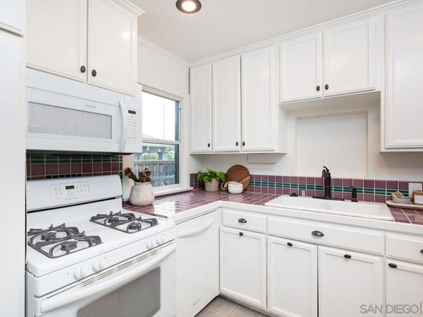 3848 Monroe Avenue, San Diego CA 92116