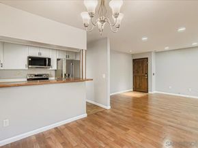 11313 Avenida De Los Lobos B, San Diego CA 92127