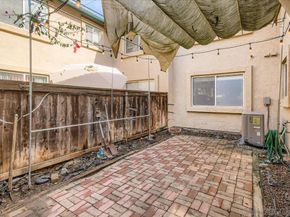 11313 Avenida De Los Lobos B, San Diego CA 92127