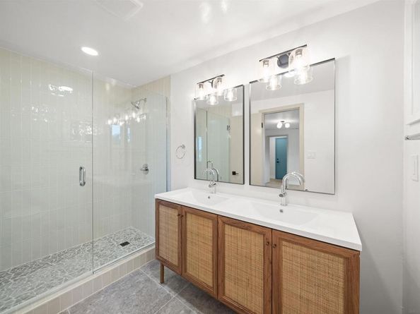 3270 Easy St, San Diego CA 92105