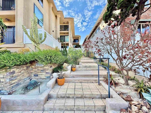 370 Rosecrans St 302, San Diego CA 92106