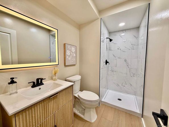 370 Rosecrans St 302, San Diego CA 92106