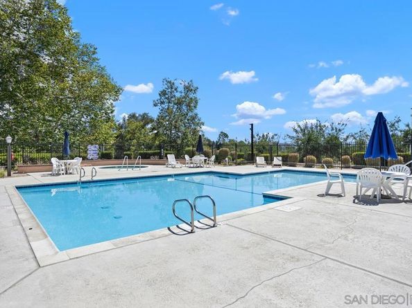 1844 Wintergreen Glen, Escondido CA 92026