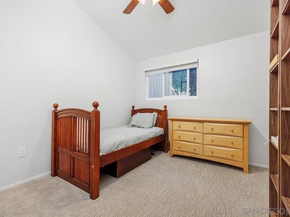 1844 Wintergreen Glen, Escondido CA 92026