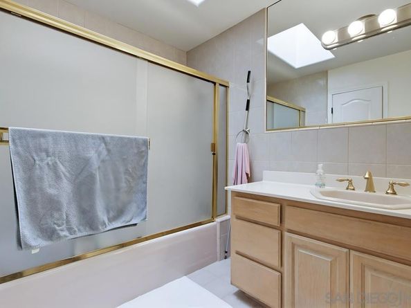 1654 Linwood, San Diego CA 92103