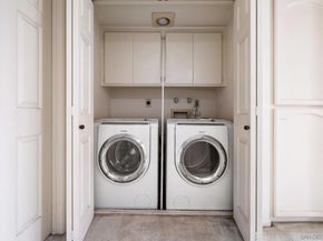 19302 Sawgrass Ln, Huntington Beach CA 92648