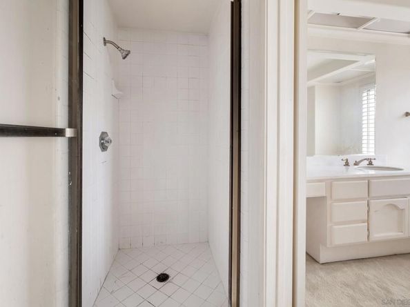 19302 Sawgrass Ln, Huntington Beach CA 92648