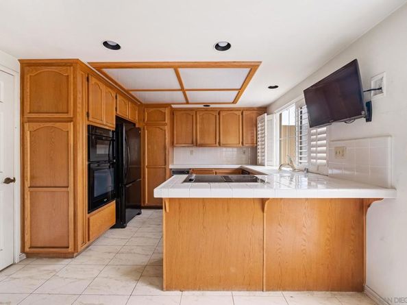 19302 Sawgrass Ln, Huntington Beach CA 92648