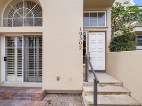 19302 Sawgrass Ln, Huntington Beach CA 92648