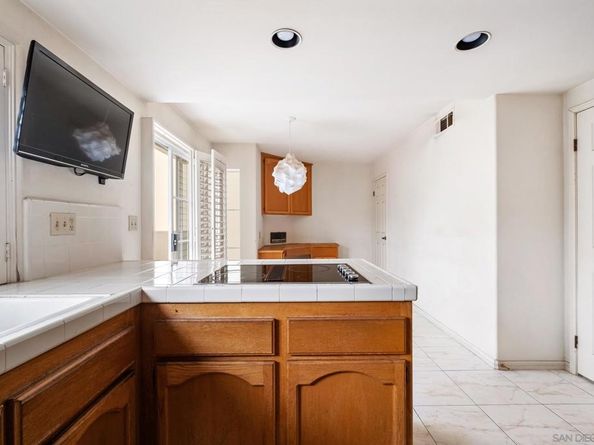 19302 Sawgrass Ln, Huntington Beach CA 92648