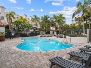 19302 Sawgrass Ln, Huntington Beach CA 92648