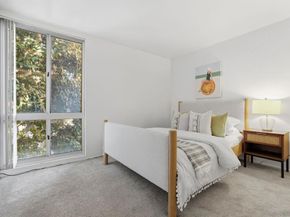 6455 La Jolla Blvd 206, La Jolla CA 92037