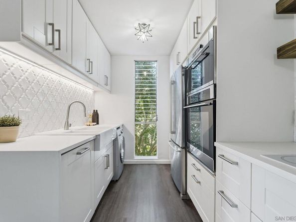 6455 La Jolla Blvd 206, La Jolla CA 92037