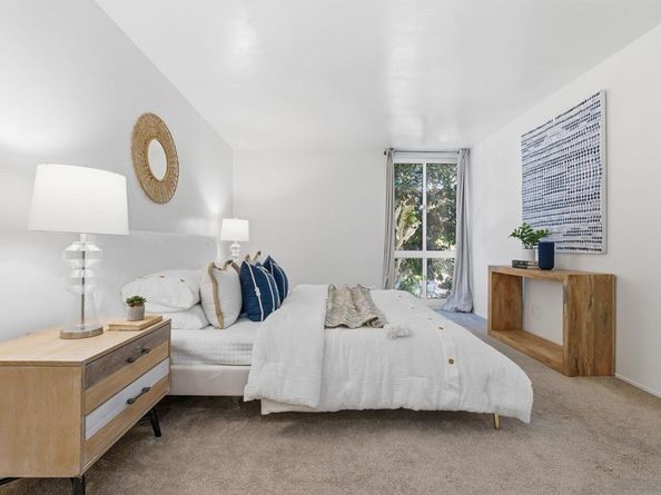 6455 La Jolla Blvd 206, La Jolla CA 92037