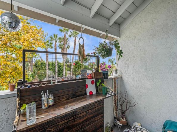 976 Sapphire Street, San Diego CA 92109