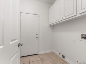 3083 Sprucewood Ln, Escondido CA 92027