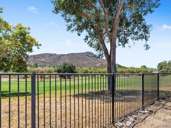 3083 Sprucewood Ln, Escondido CA 92027