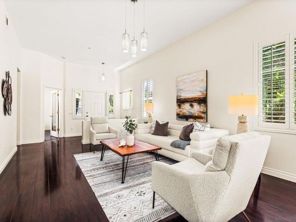 3083 Sprucewood Ln, Escondido CA 92027