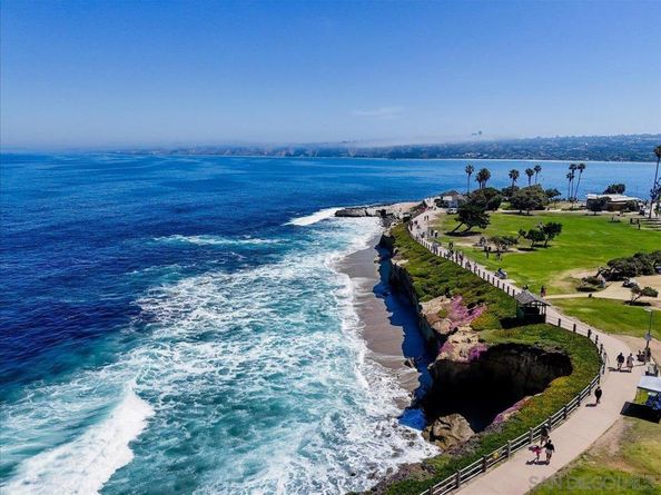 8040 Girard Ave 1, La Jolla CA 92037