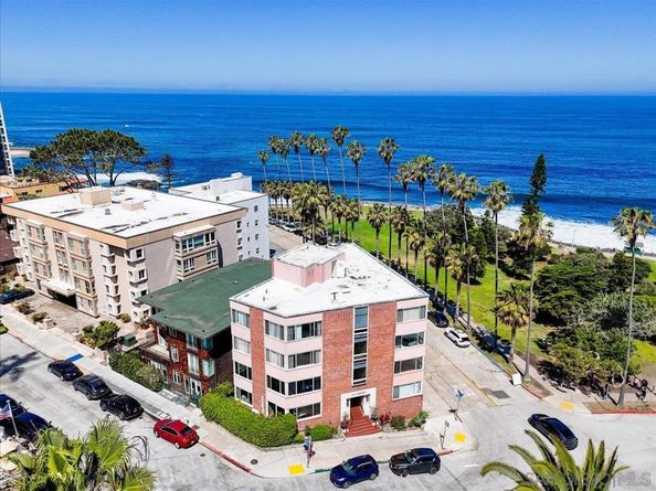 8040 Girard Ave 1, La Jolla CA 92037