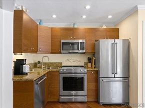 8040 Girard Ave 1, La Jolla CA 92037