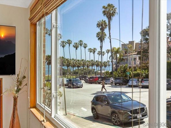 8040 Girard Ave 1, La Jolla CA 92037
