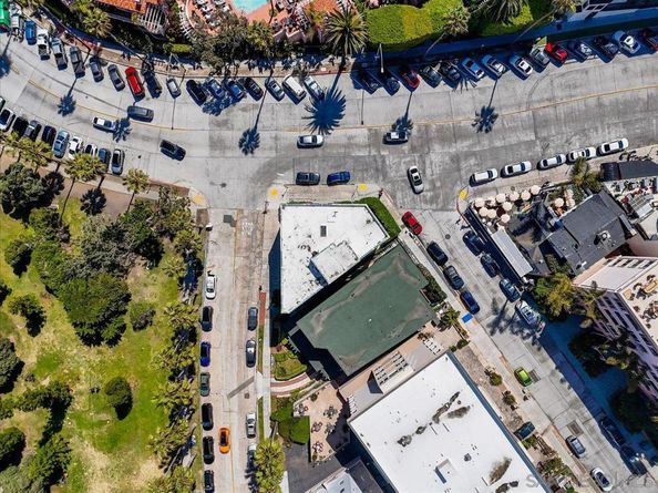 8040 Girard Ave 1, La Jolla CA 92037