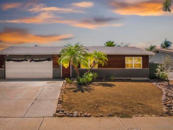 10020 Pino Dr
