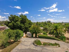 1958 Lejos Dr, Escondido CA 92025