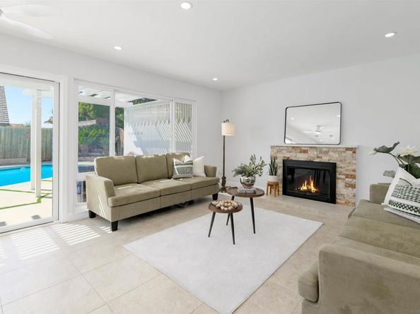 16934 Manresa, San Diego CA 92128