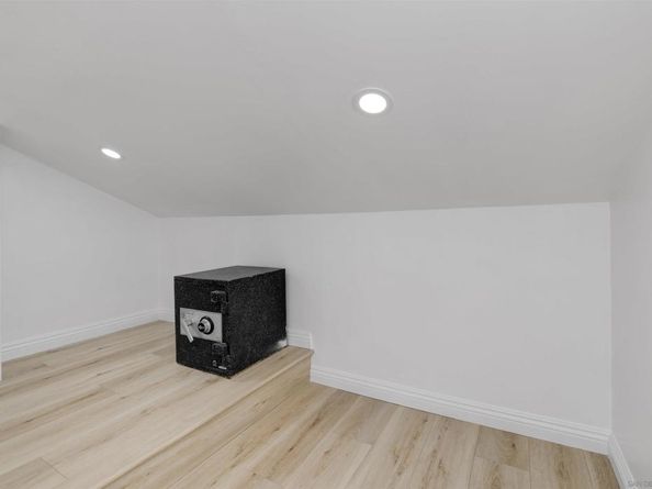 16934 Manresa, San Diego CA 92128