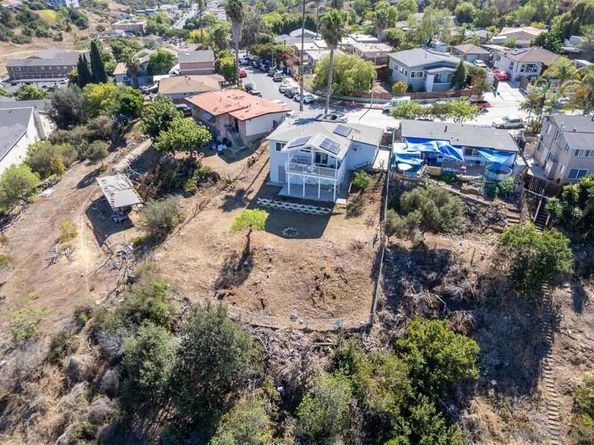 4888 Auburn Drive, San Diego CA 92105