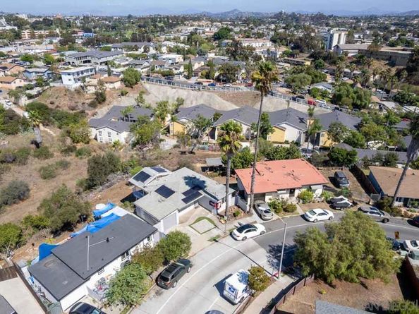 4888 Auburn Drive, San Diego CA 92105