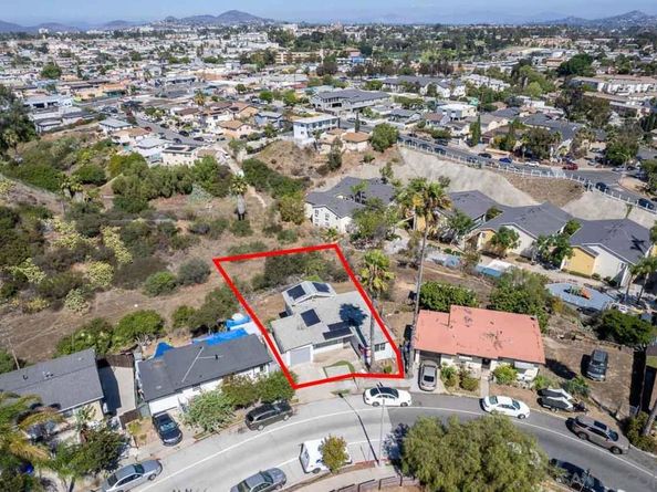 4888 Auburn Drive, San Diego CA 92105
